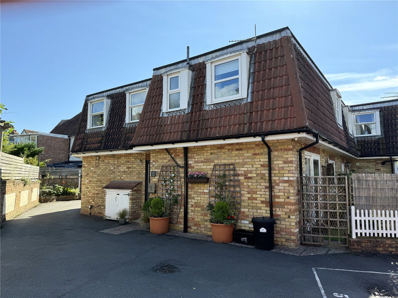 High Street, Milford On Sea, Hampshire, SO41 0QG