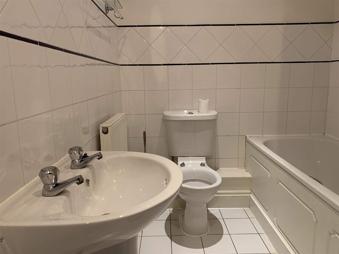 3 bed terraced house to rent in Cades Place, Barming, Kent Simon