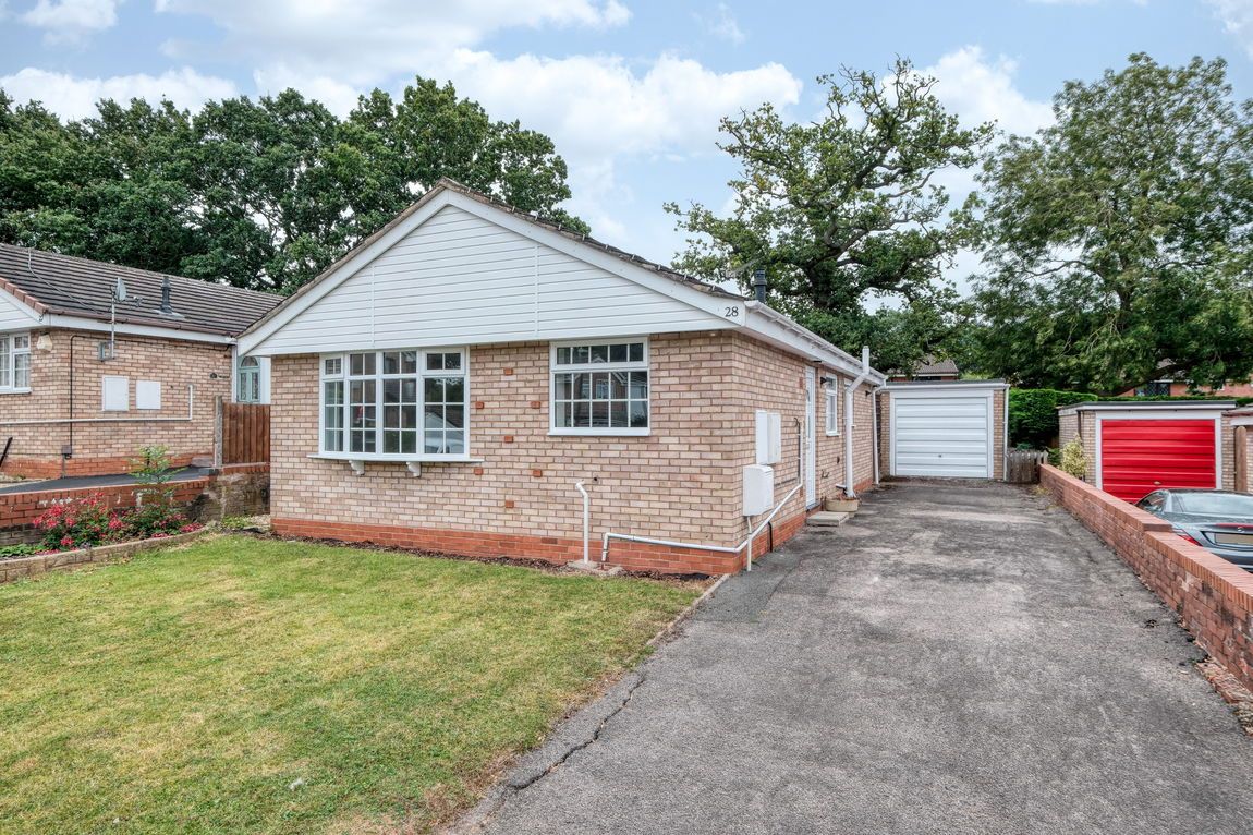 Austcliff Close, Crabbs Cross, Redditch, B97 5NZ