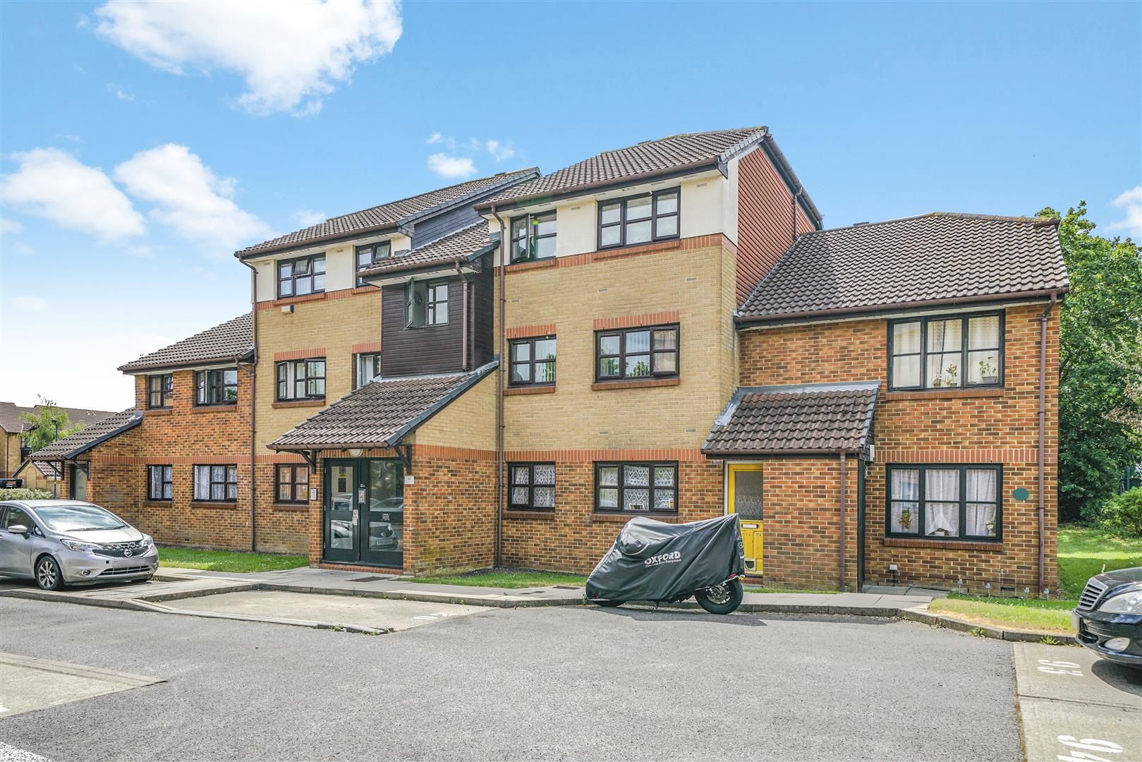 2 bed flat for sale in Conifer Way, Wembley Daniels Estate Agents
