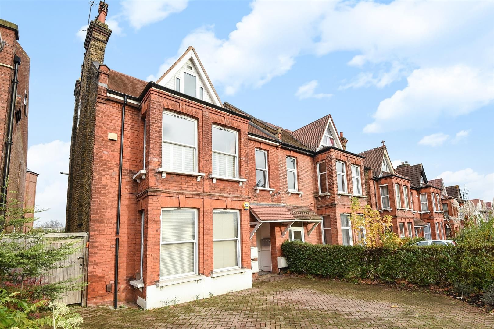 Kenton Road, Harrow, Middlesex, HA1 2BL