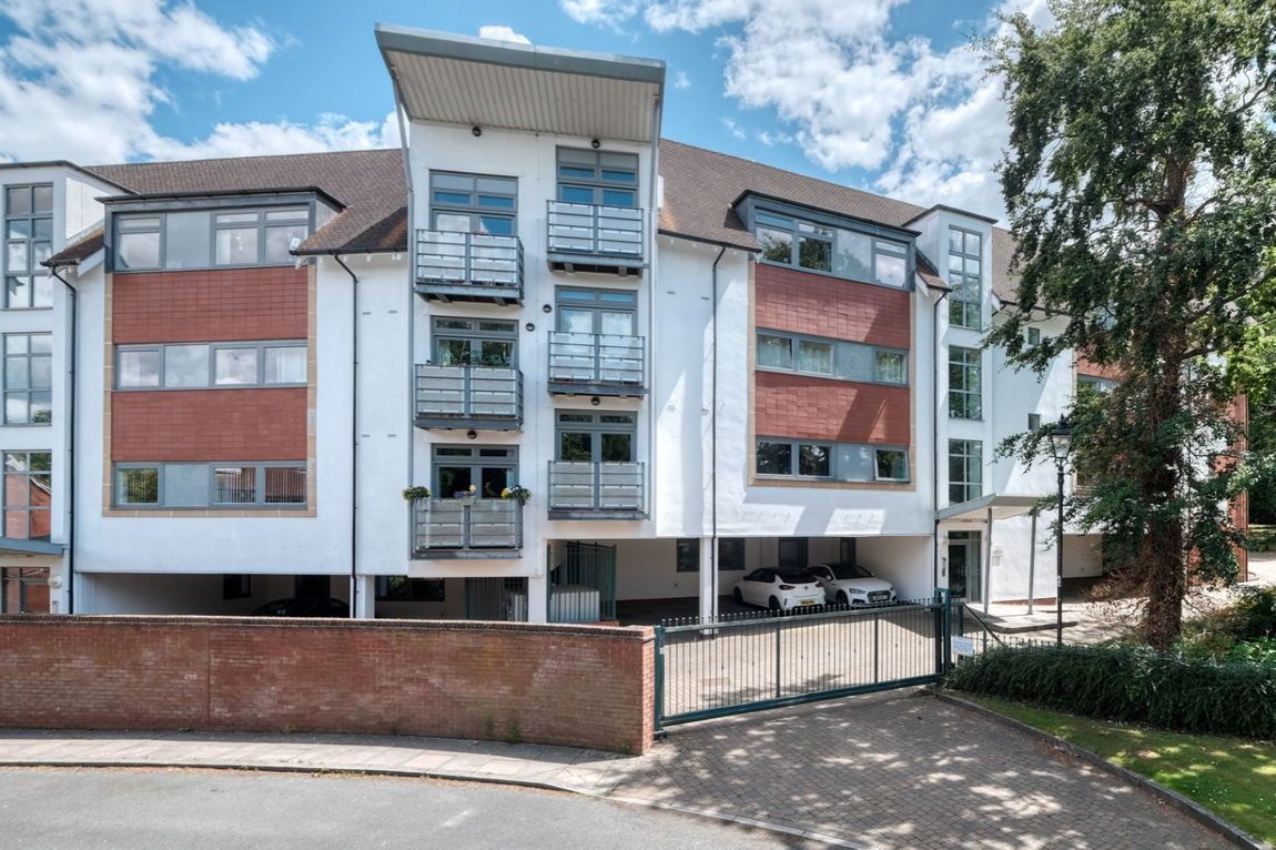 Woodbrooke Grove, Northfield, Birmingham, B31 2FP