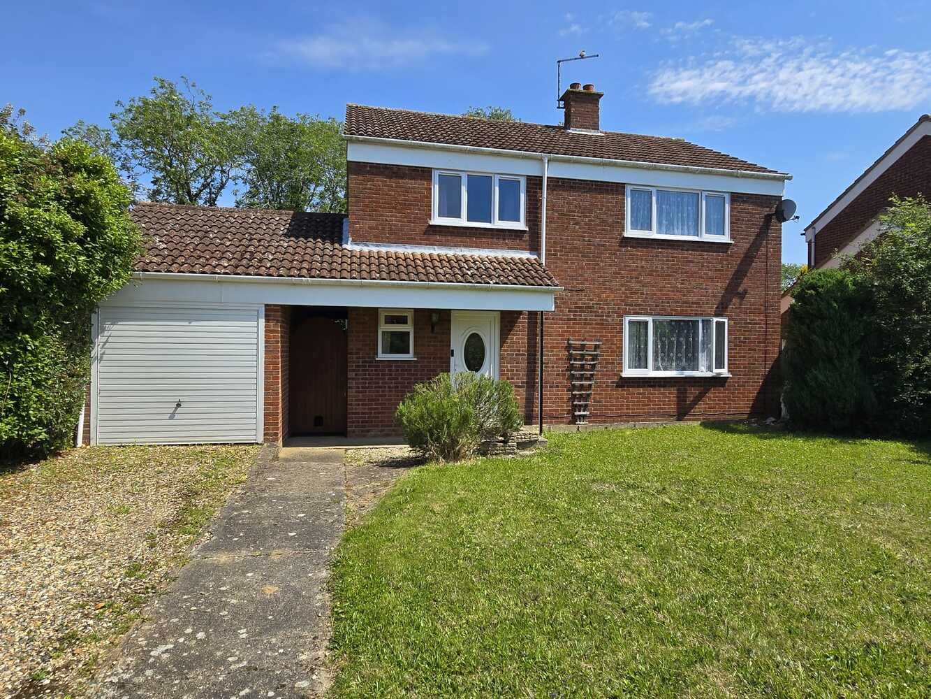 10 Shepherds Drive, Lawshall, Suffolk, IP29 4PZ