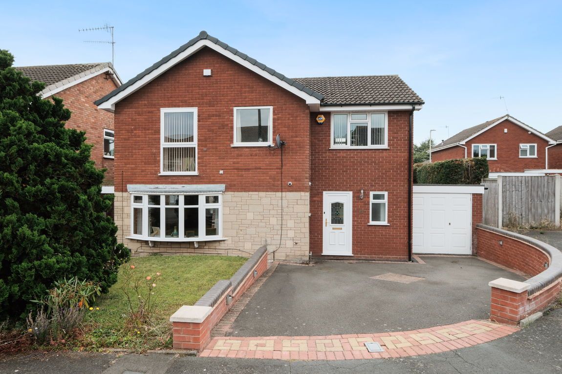 Grant Close, Kingswinford, DY6 7RH