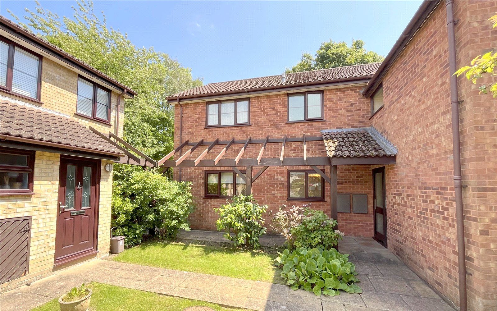 Saffron Drive, Highcliffe, Christchurch, Dorset, BH23 4LP