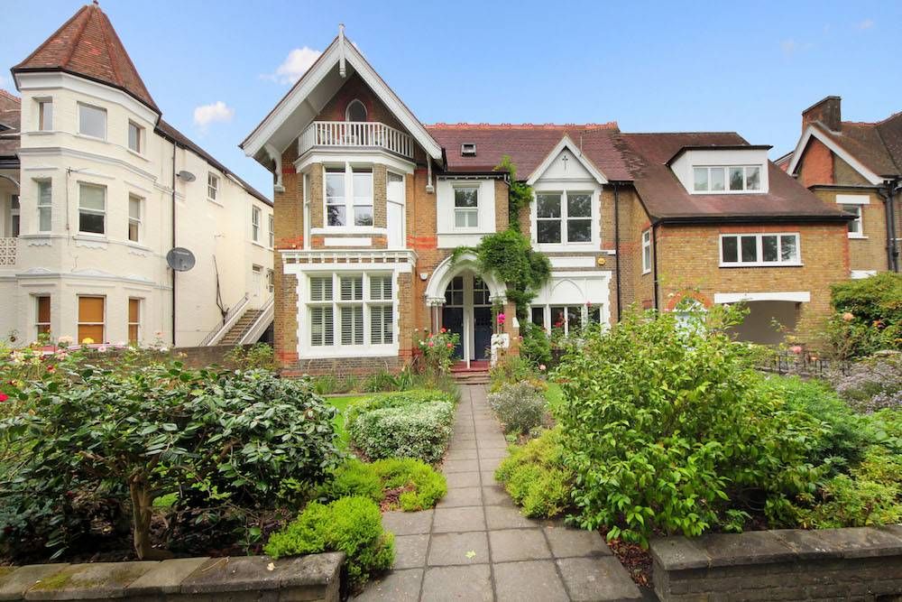 Success! £2250 per month, two-bedroom apartment, North Common Road, W5. Rented.