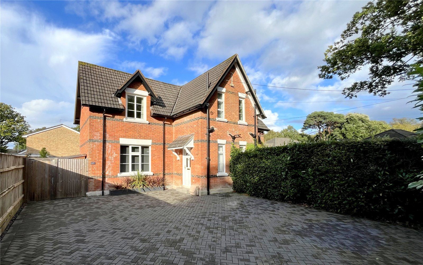 Chewton Common Road, Highcliffe, Christchurch, Dorset, BH23 5LZ