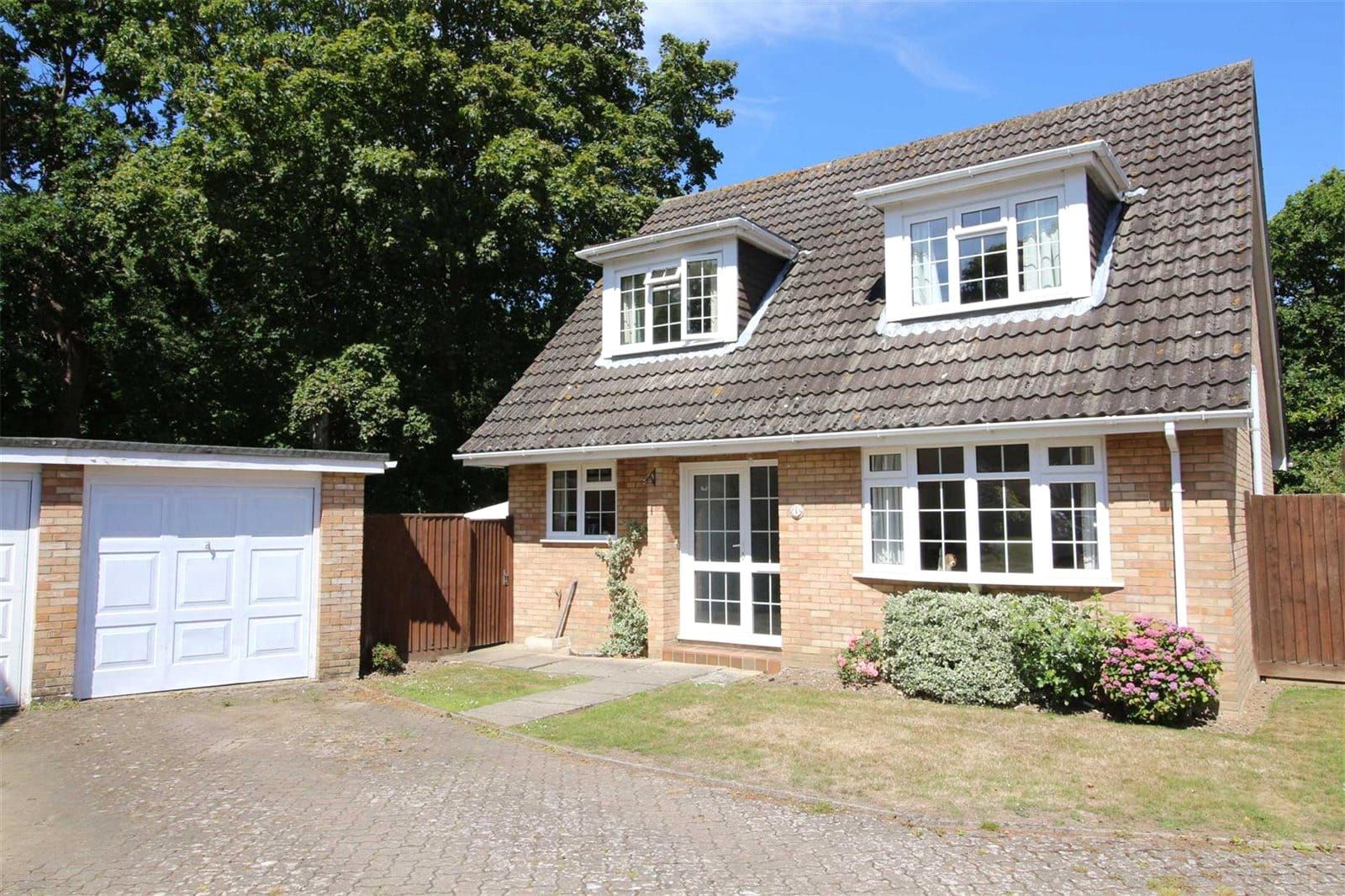 Palmer Place, New Milton, Hampshire, BH25 5RJ