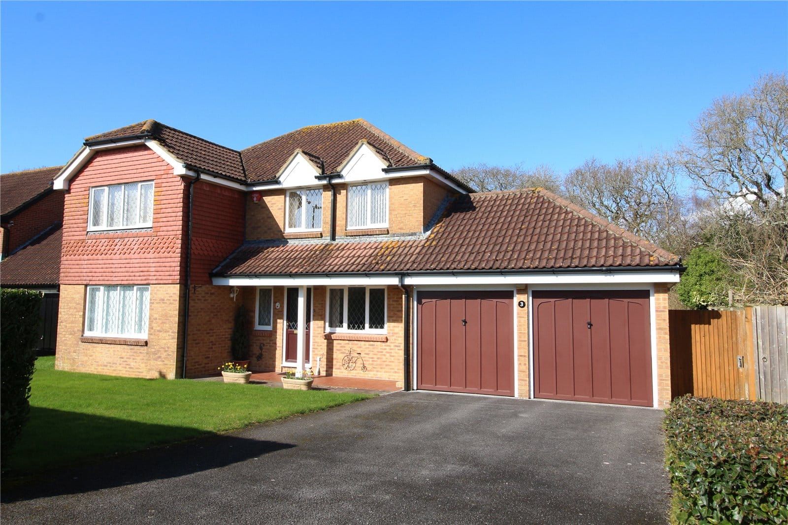 Velvet Lawn Road, New Milton, Hampshire, BH25 5GE