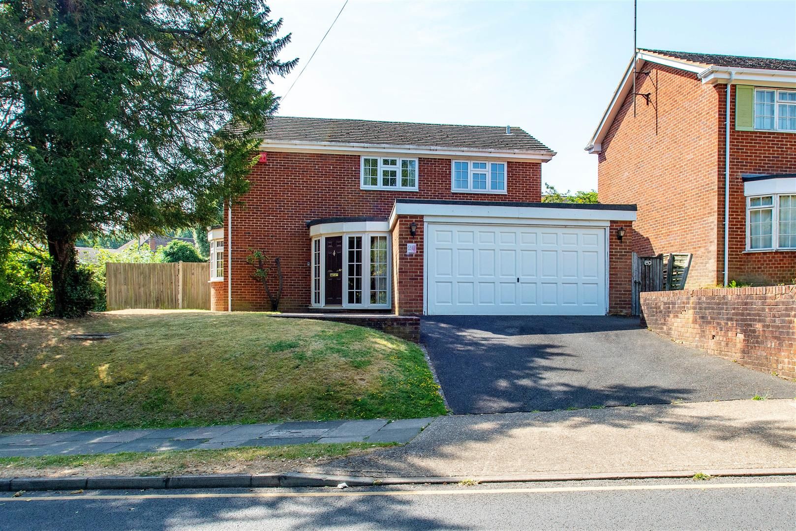 Yester Road, Chislehurst, Kent, BR7 5LT