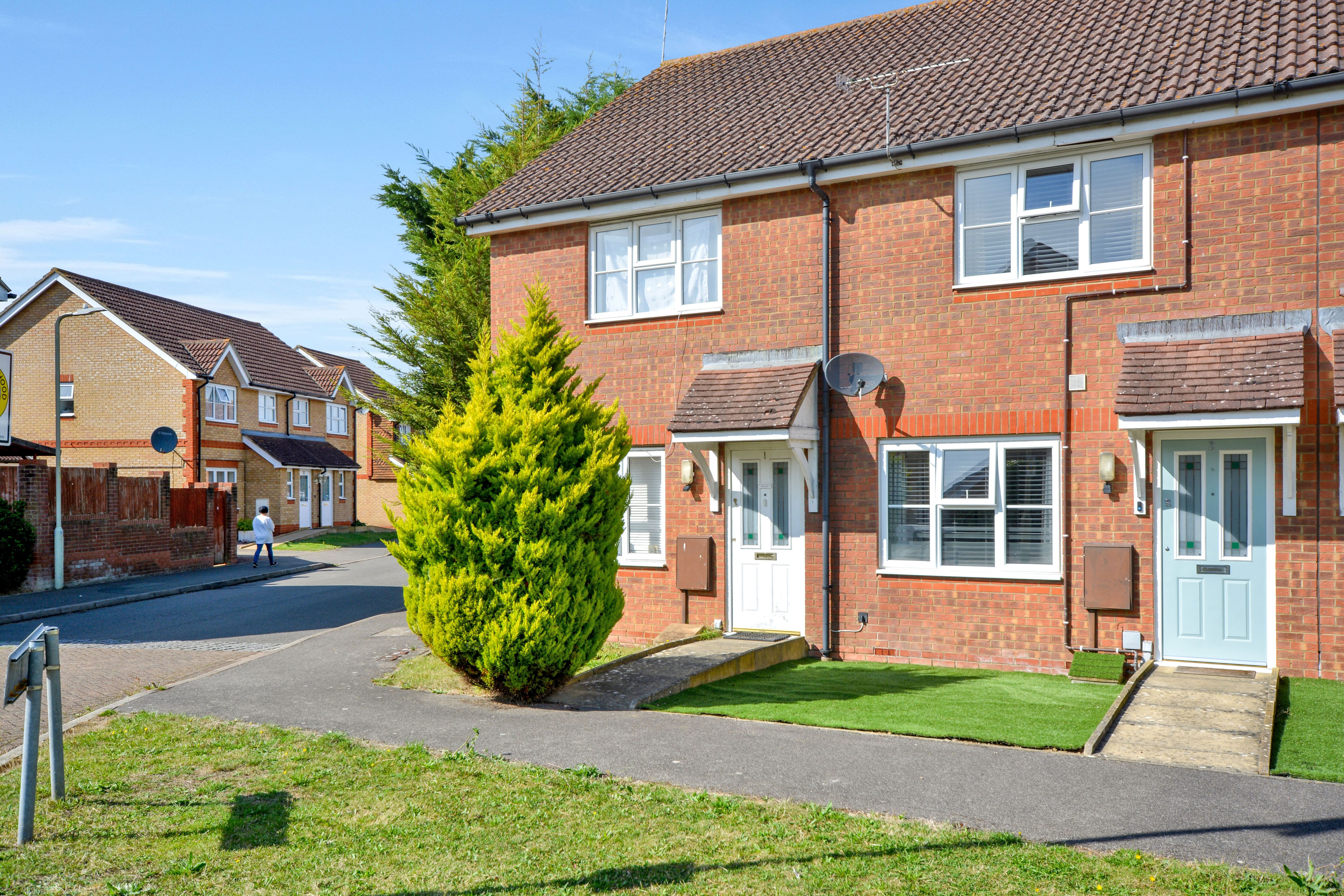 Lapwing Drive, Kingsnorth, Ashford, Ashford, TN23 3QJ