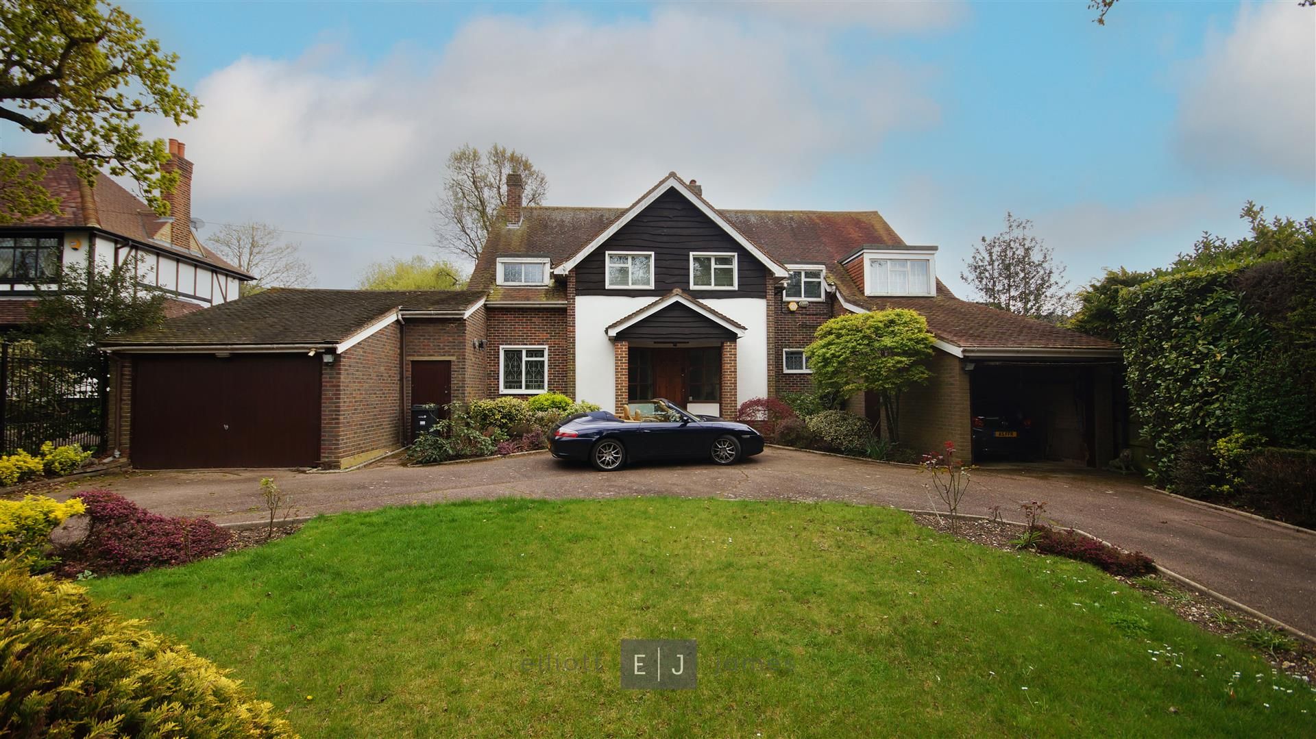 5 bed detached house for sale in Whitehall Lane, Buckhurst Hill