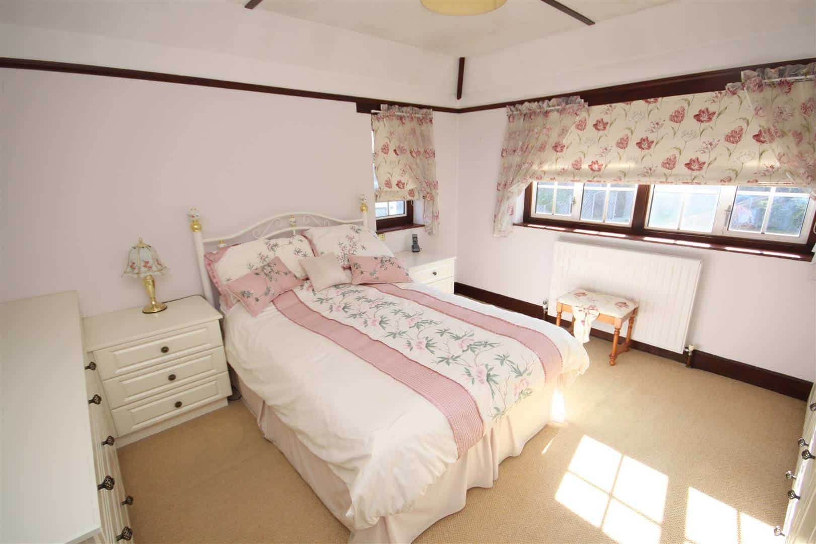 3 bed semidetached house for sale in Manor Way, Petts Wood East, Kent