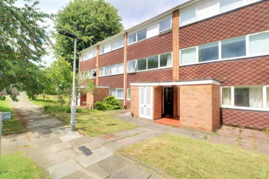 Woodcote Drive, Orpington, Kent, BR6 8DT