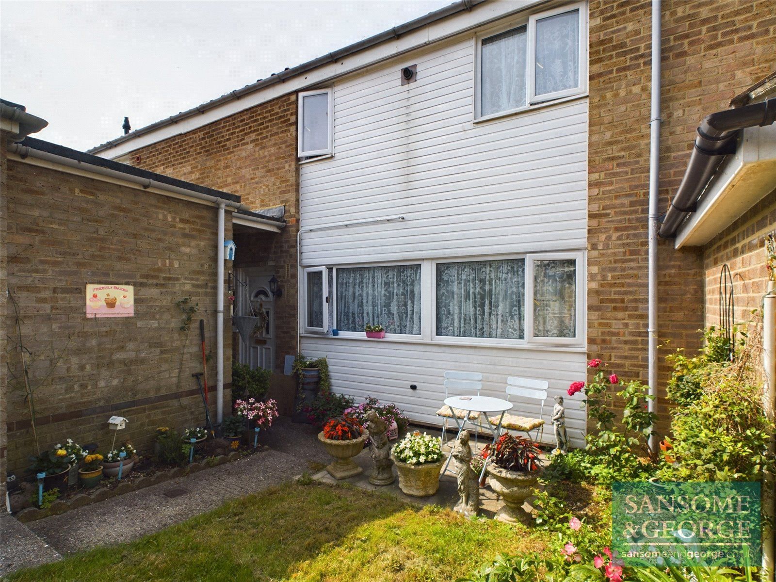 Cambrian Way, Basingstoke, Hampshire, RG22 5AH