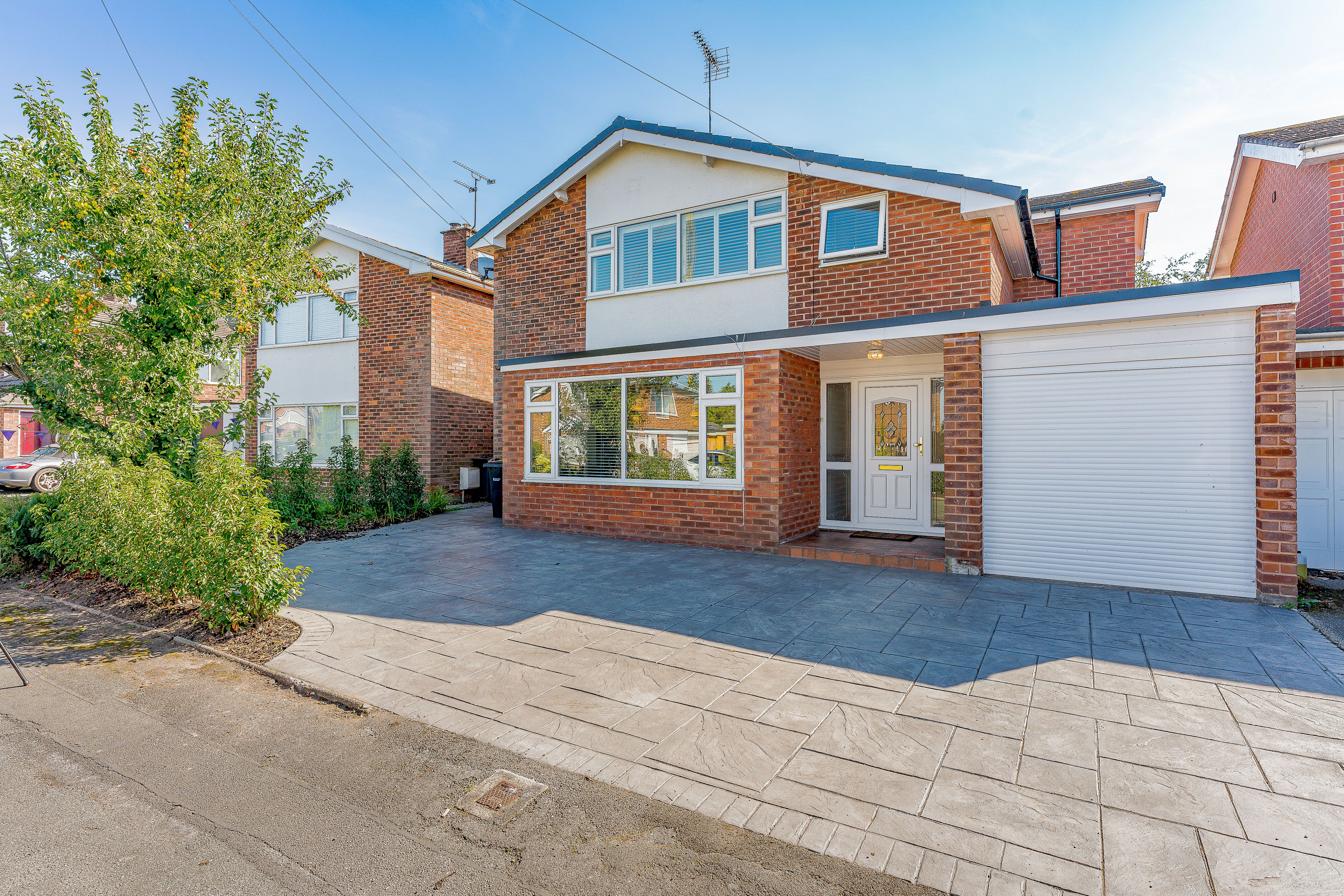 Hunters Crescent, Tarvin, CH3