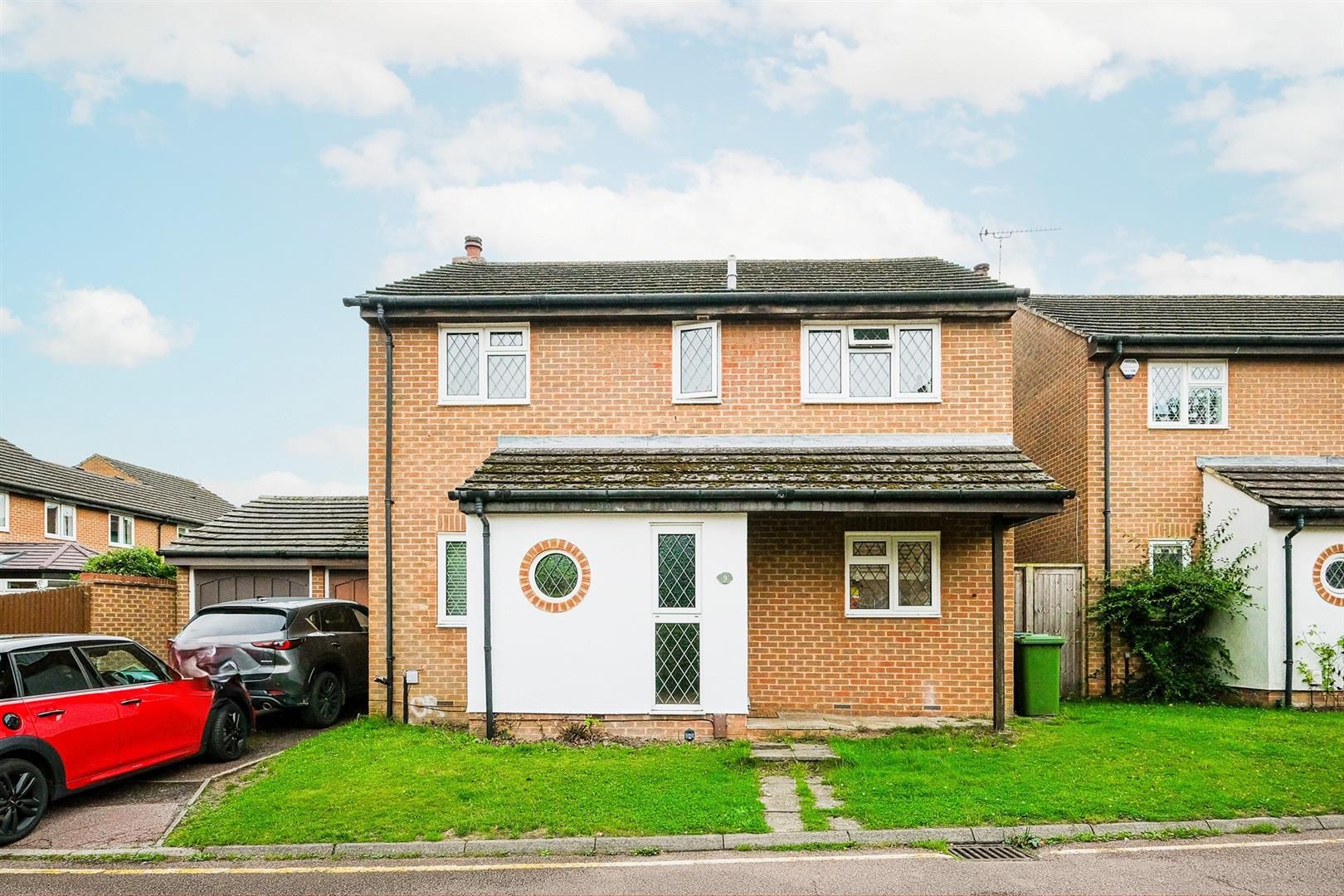 Goldfinch Close, Chelsfield, Kent, BR6 6NF