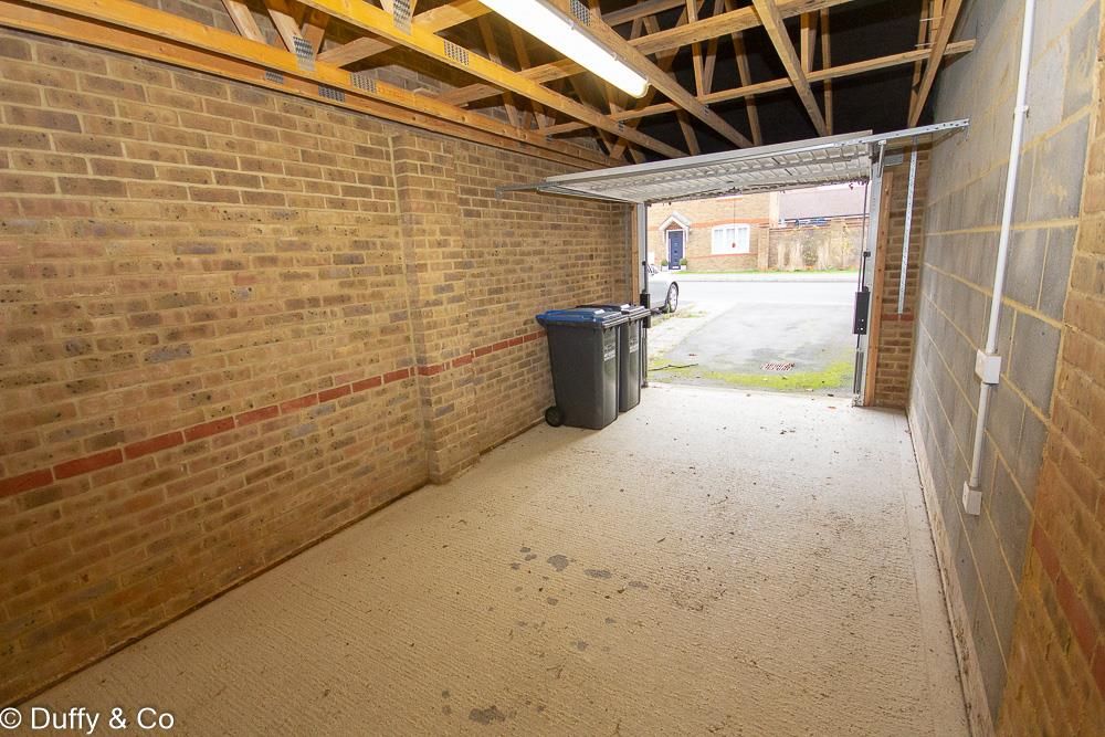 2 bed semidetached house to rent in Oak Tree Drive, Hassocks, West