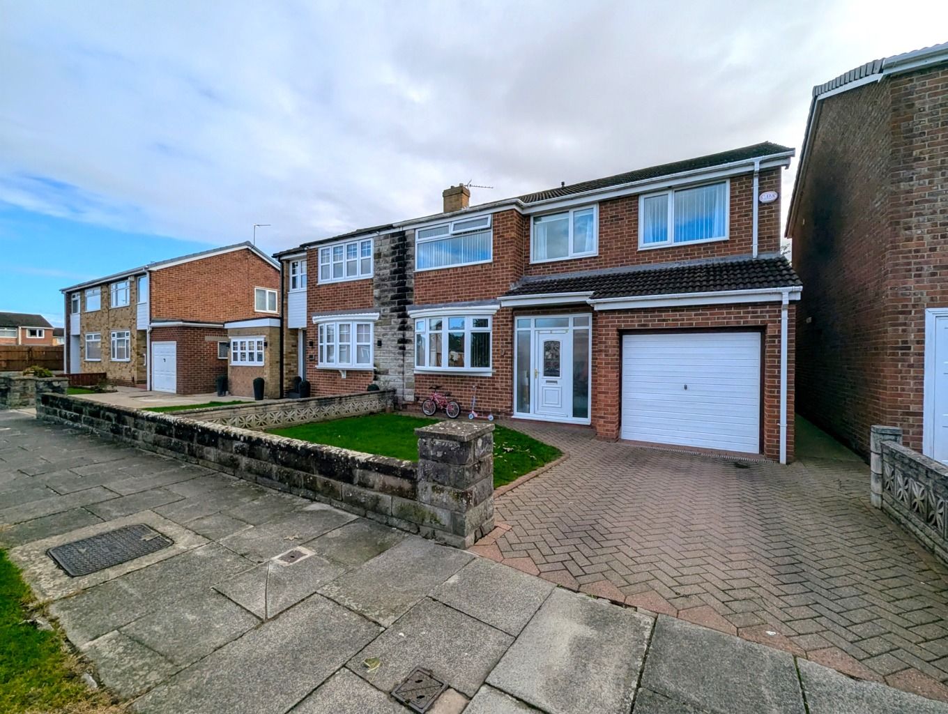 Lockton Crescent, Thornaby, Stockton-On-Tees, TS17 0EY