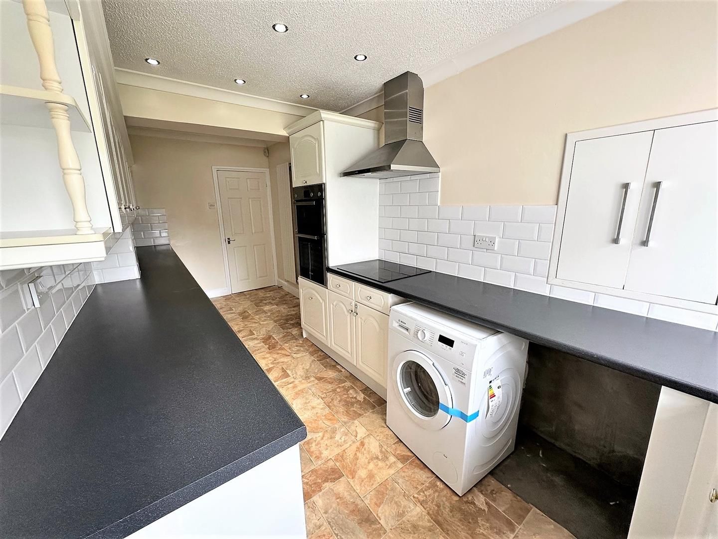 4 bed house to rent in Crest View Drive, Petts Wood Edmund Estate Agents