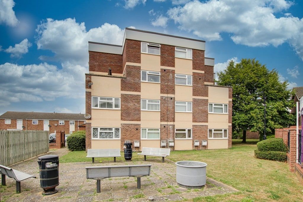 Brampton Gardens, Eynesbury, St. Neots, PE19 2DU