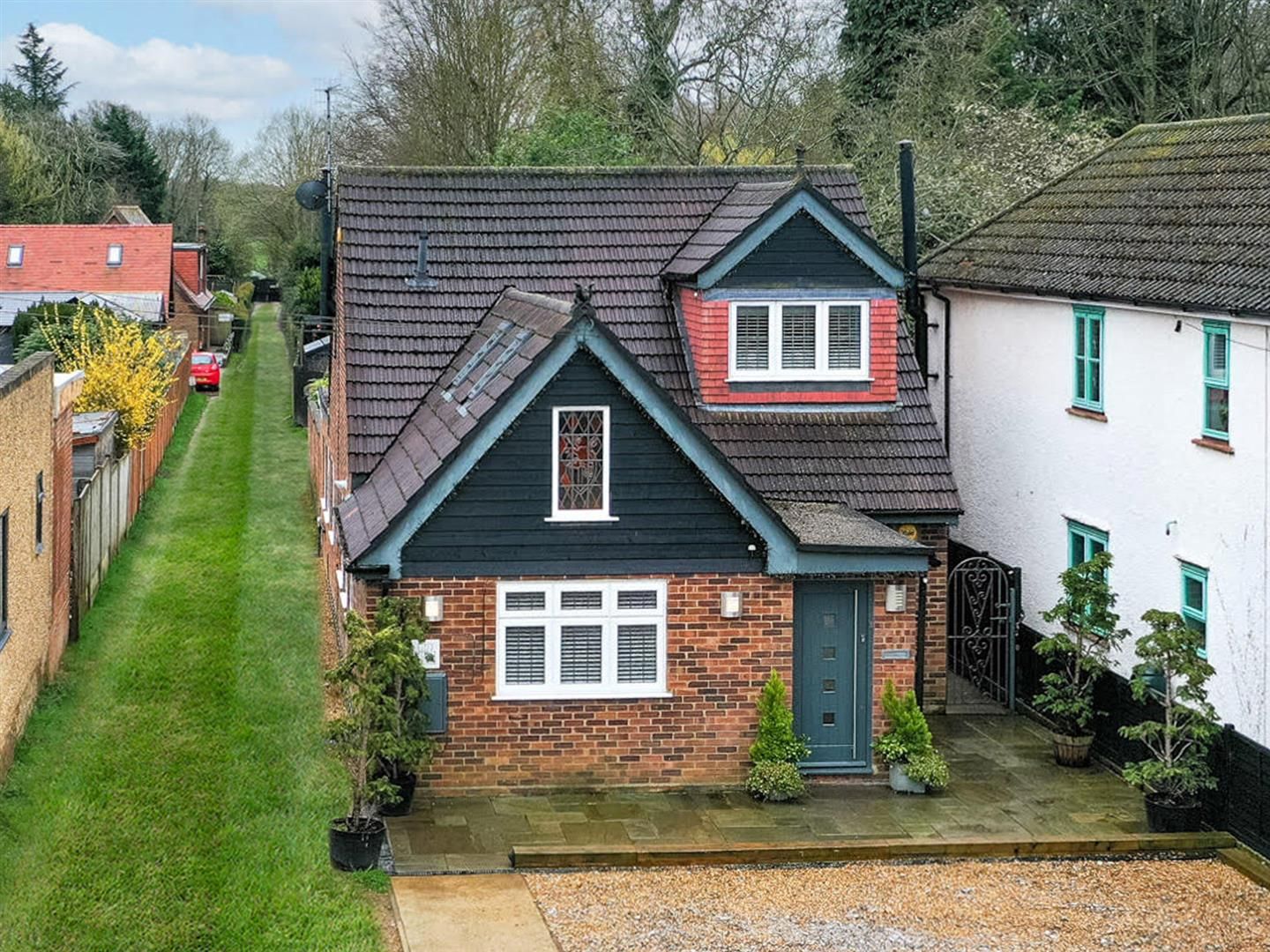 Toms Lane, Kings Langley, WD4 8NZ