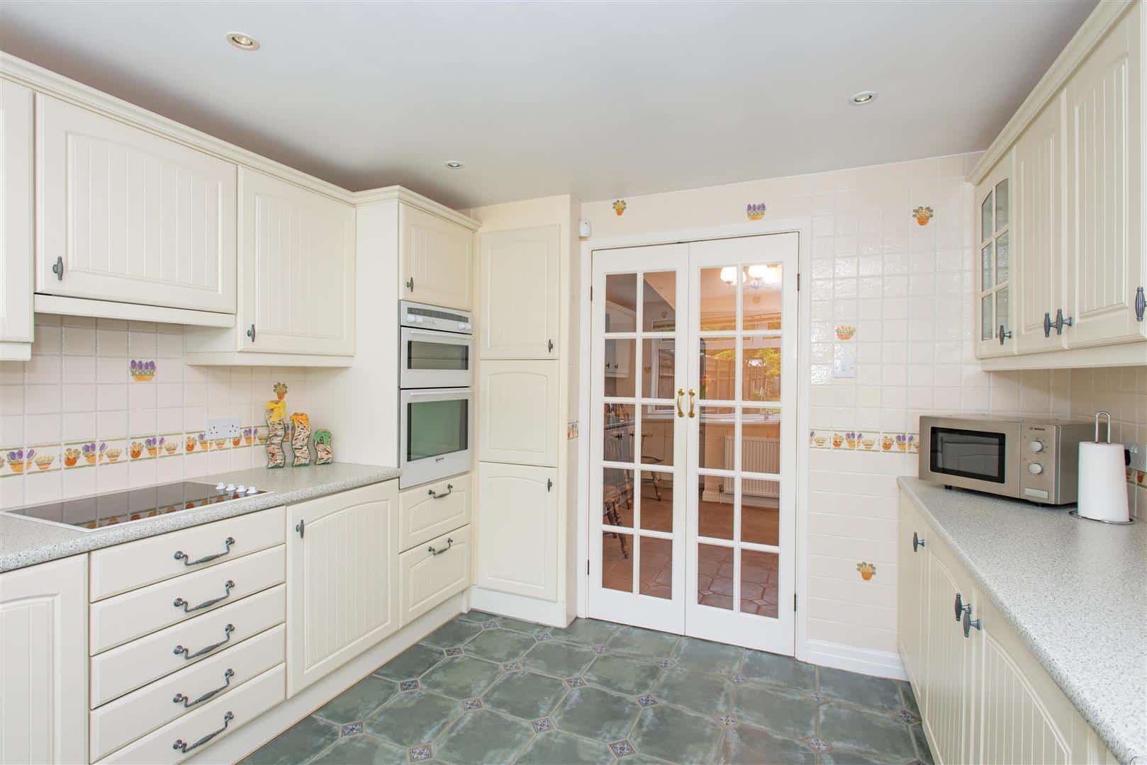 2 bed semidetached house for sale in Crescent Drive, Petts Wood Edmund Estate Agents