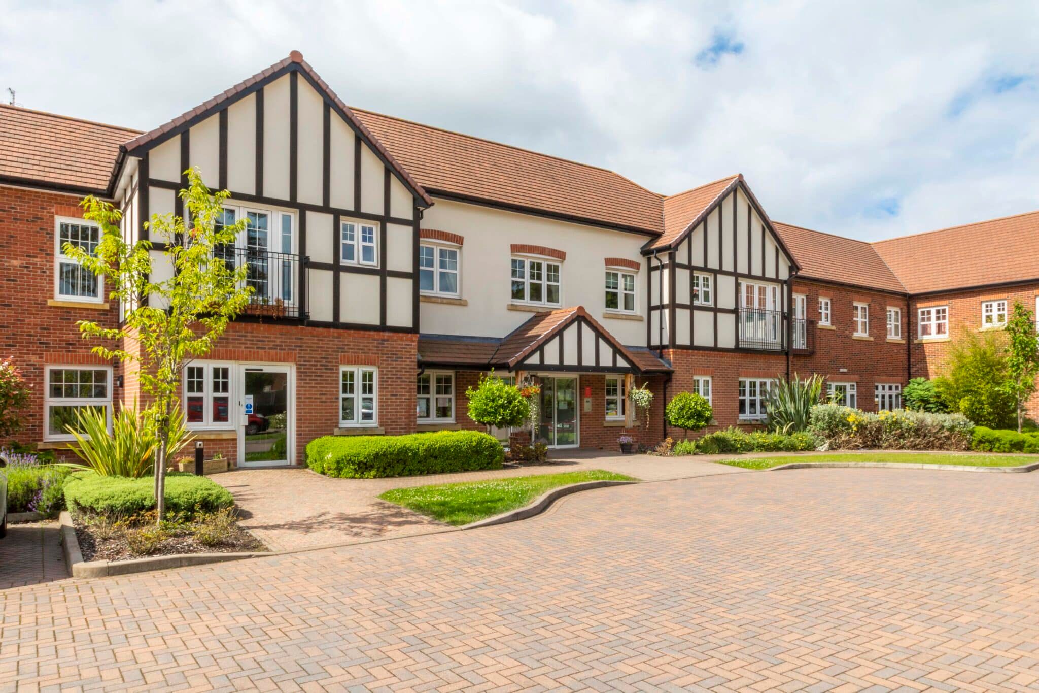 Apartment 27, Ravenshaw Court, Solihull, 73 Four Ashes Road, B93 8NA