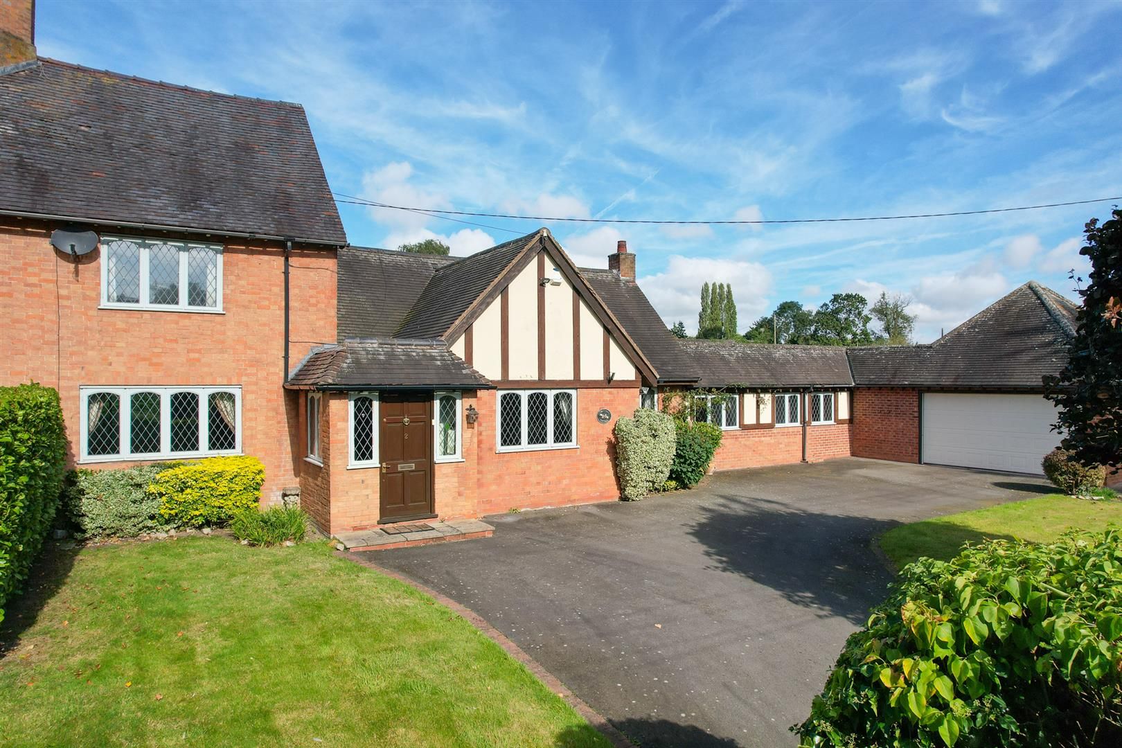 School Road, Snitterfield, Stratford-Upon-Avon, CV37 0JL