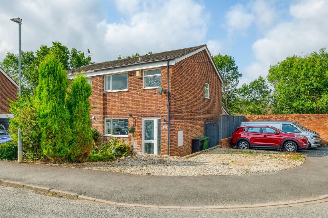 Gaydon Close, Lodge Park, Redditch, B98 7LZ