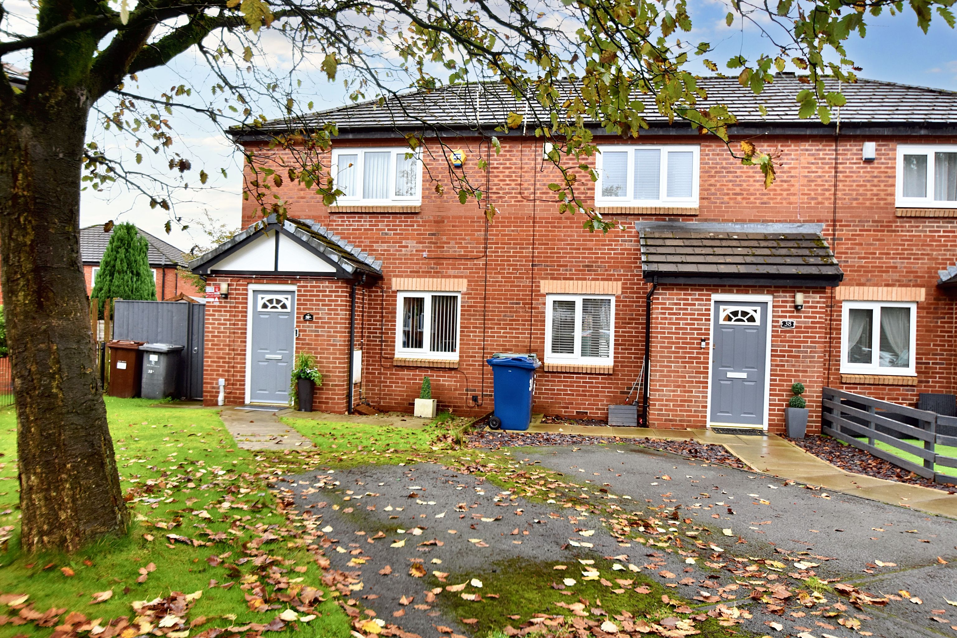 Cornwall Drive, Bury, BL9