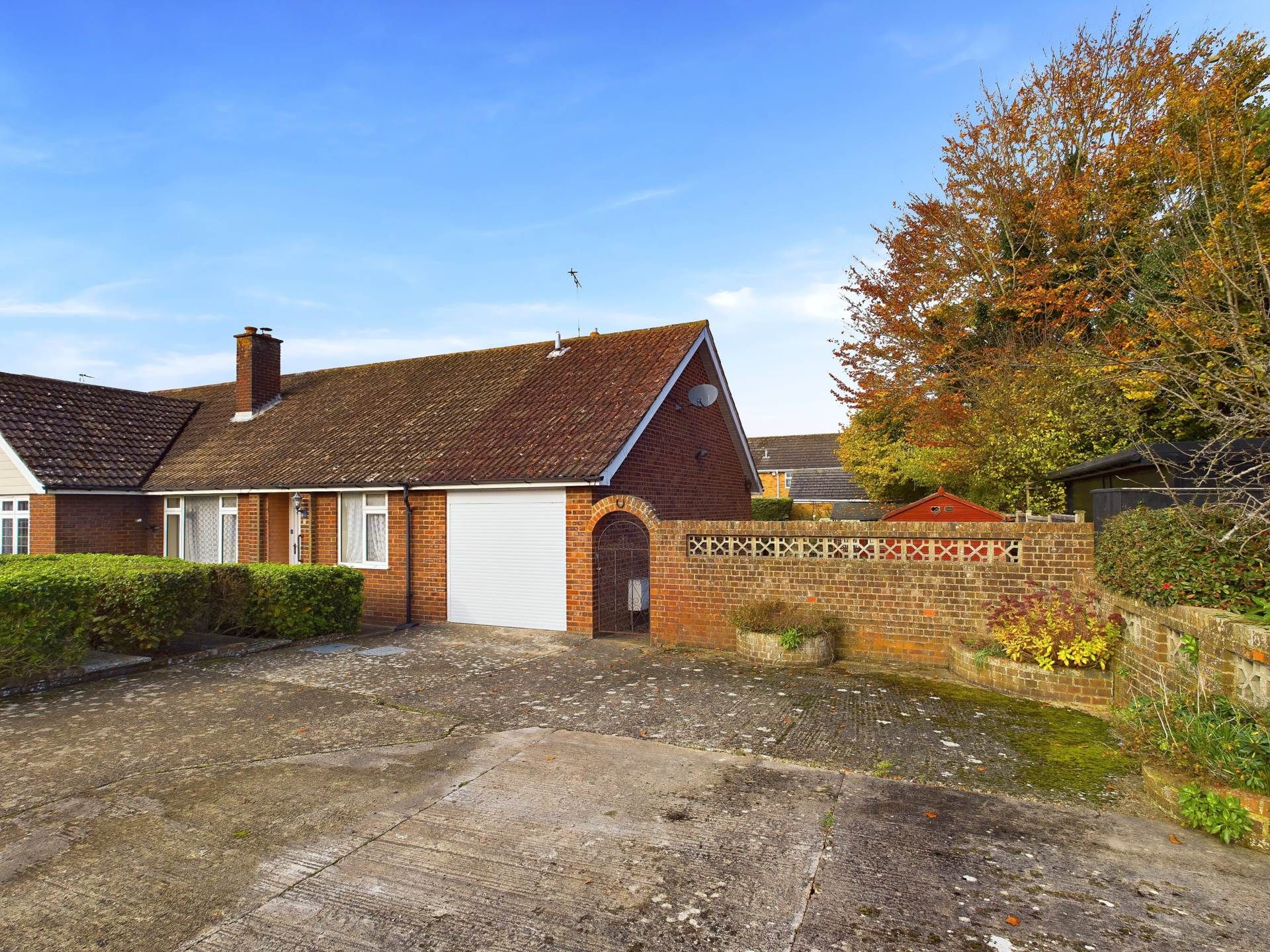 Leyburne Gardens, Chinnor