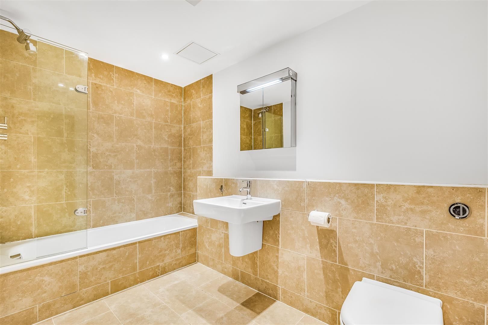 1 bed flat to rent in Sheen Lane, Mortlake, SW14 James Anderson