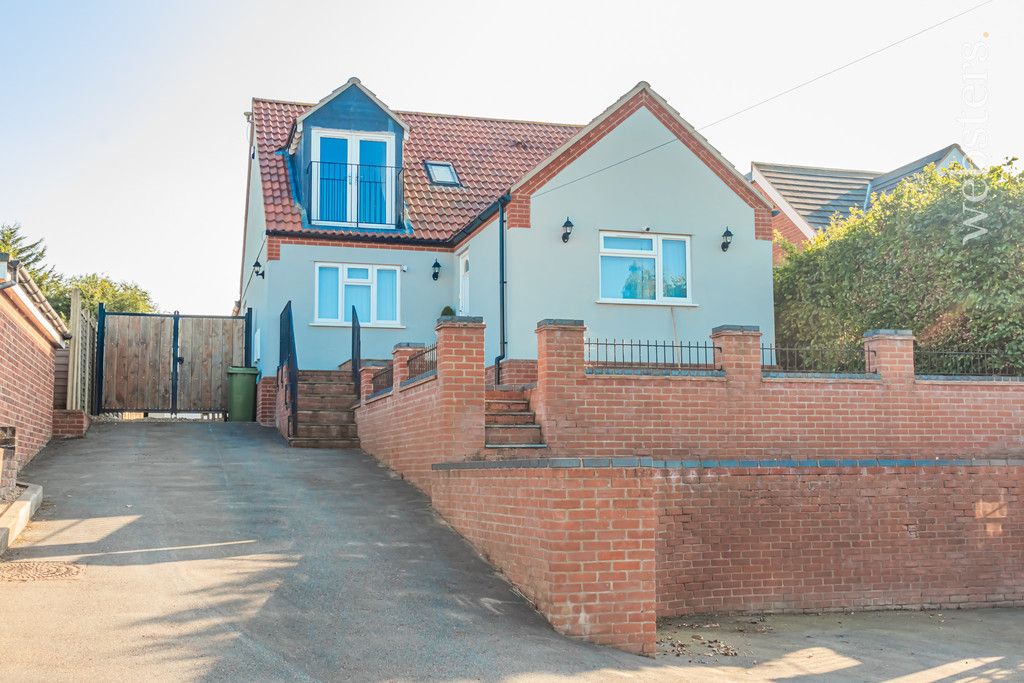 Grove Avenue, New Costessey, Norwich, NR5 0HZ