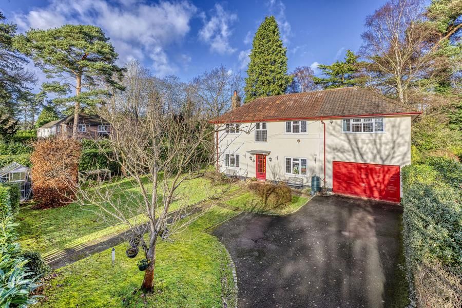 Monks Road, Virginia Water, Surrey, GU25 4RR