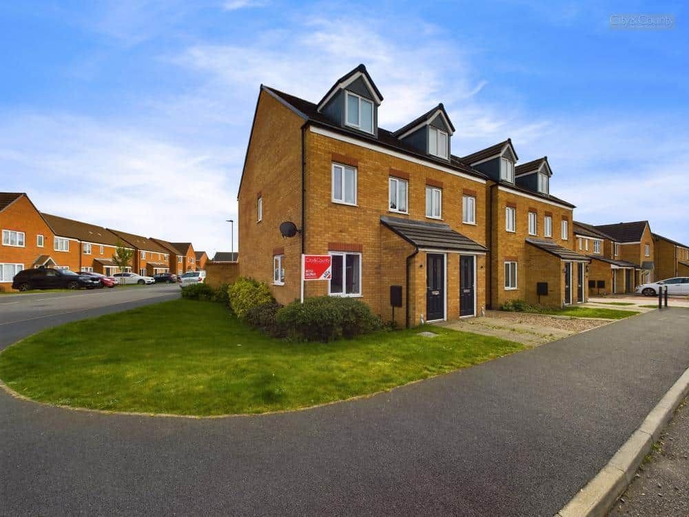 Cumberleaf Close, Peterborough, PE2 9SY