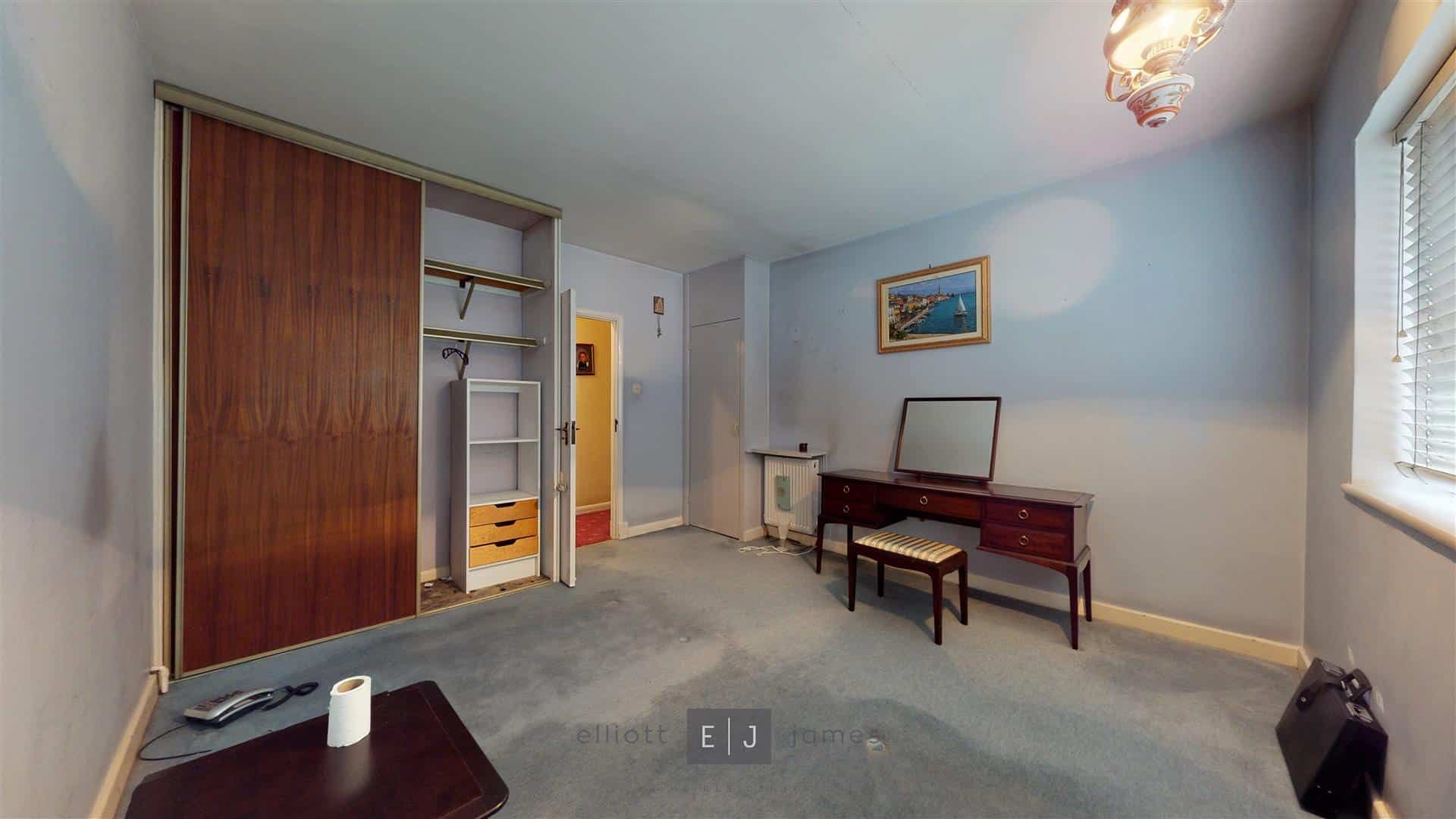 5 bed detached house for sale in Whitehall Lane, Buckhurst Hill