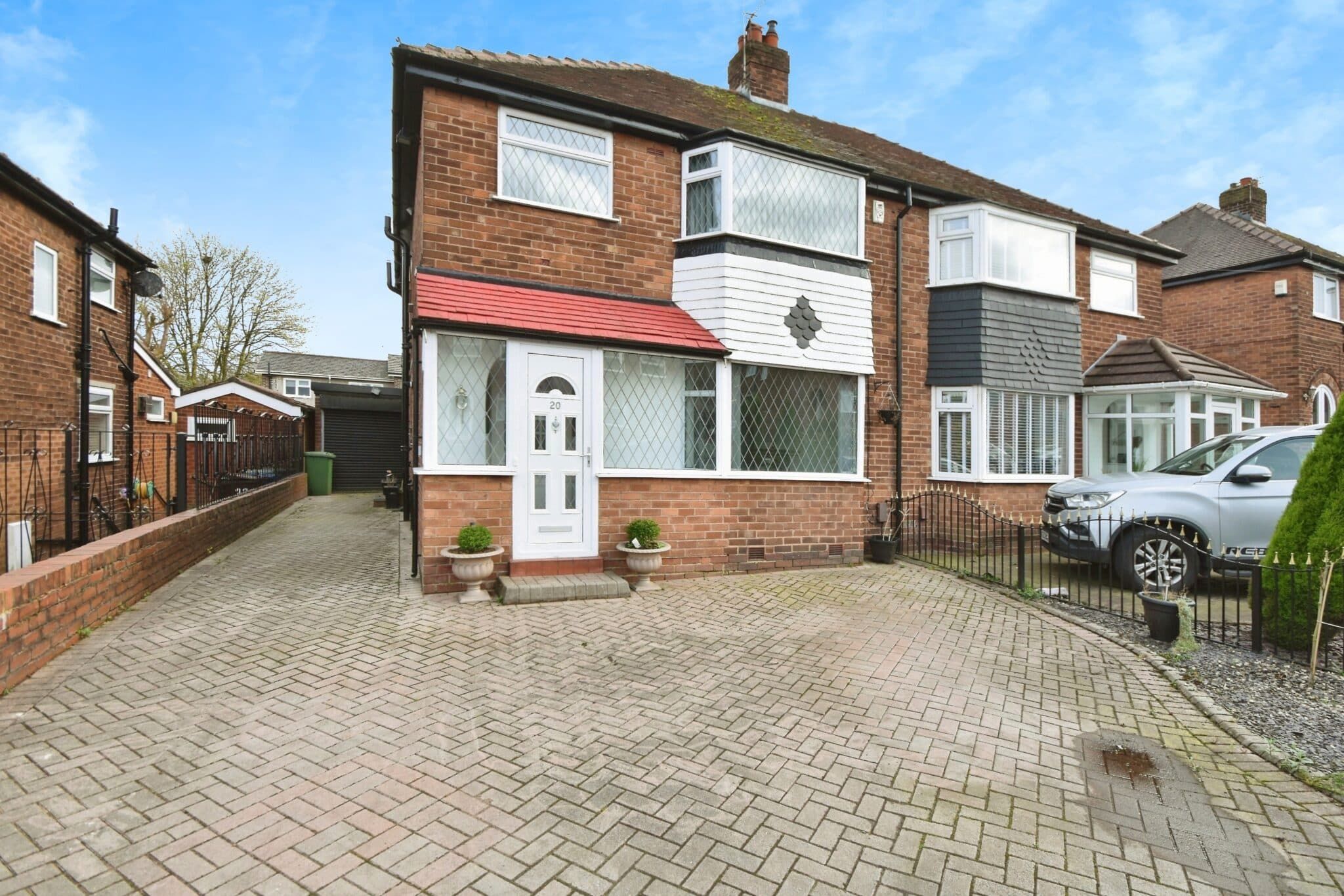 Oak Lane, Whitefield, M45