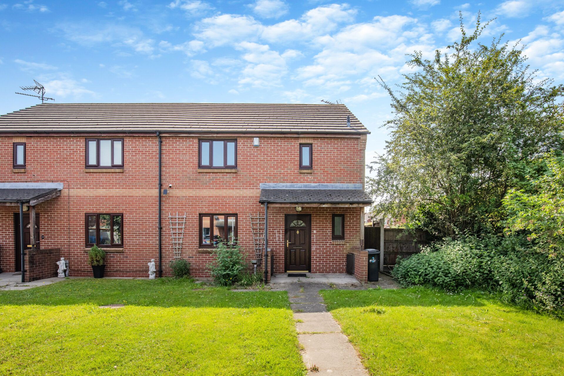 Isabella Court, Saltney, CH4