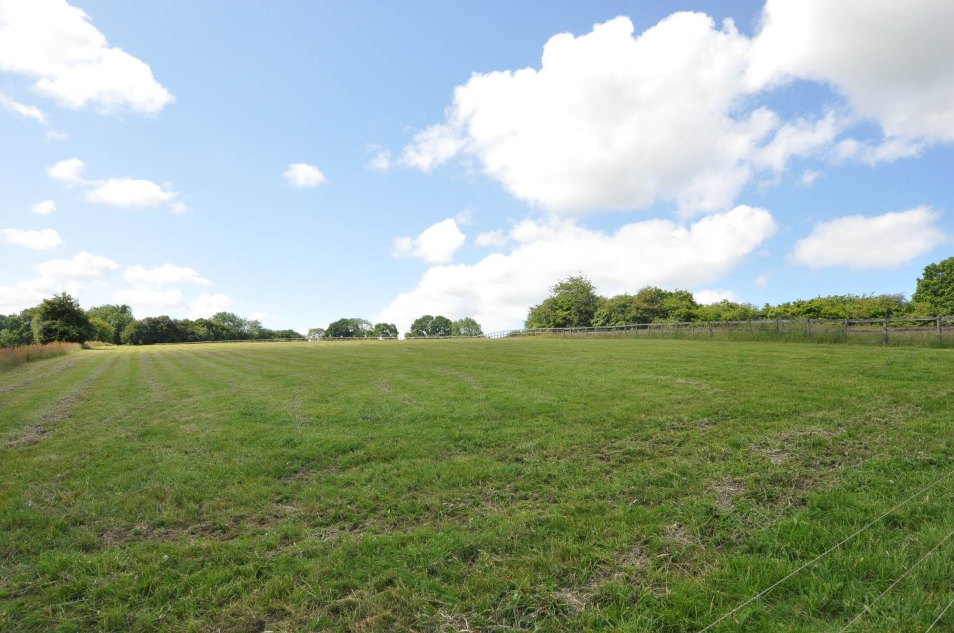 Radnage Common Road, Radnage