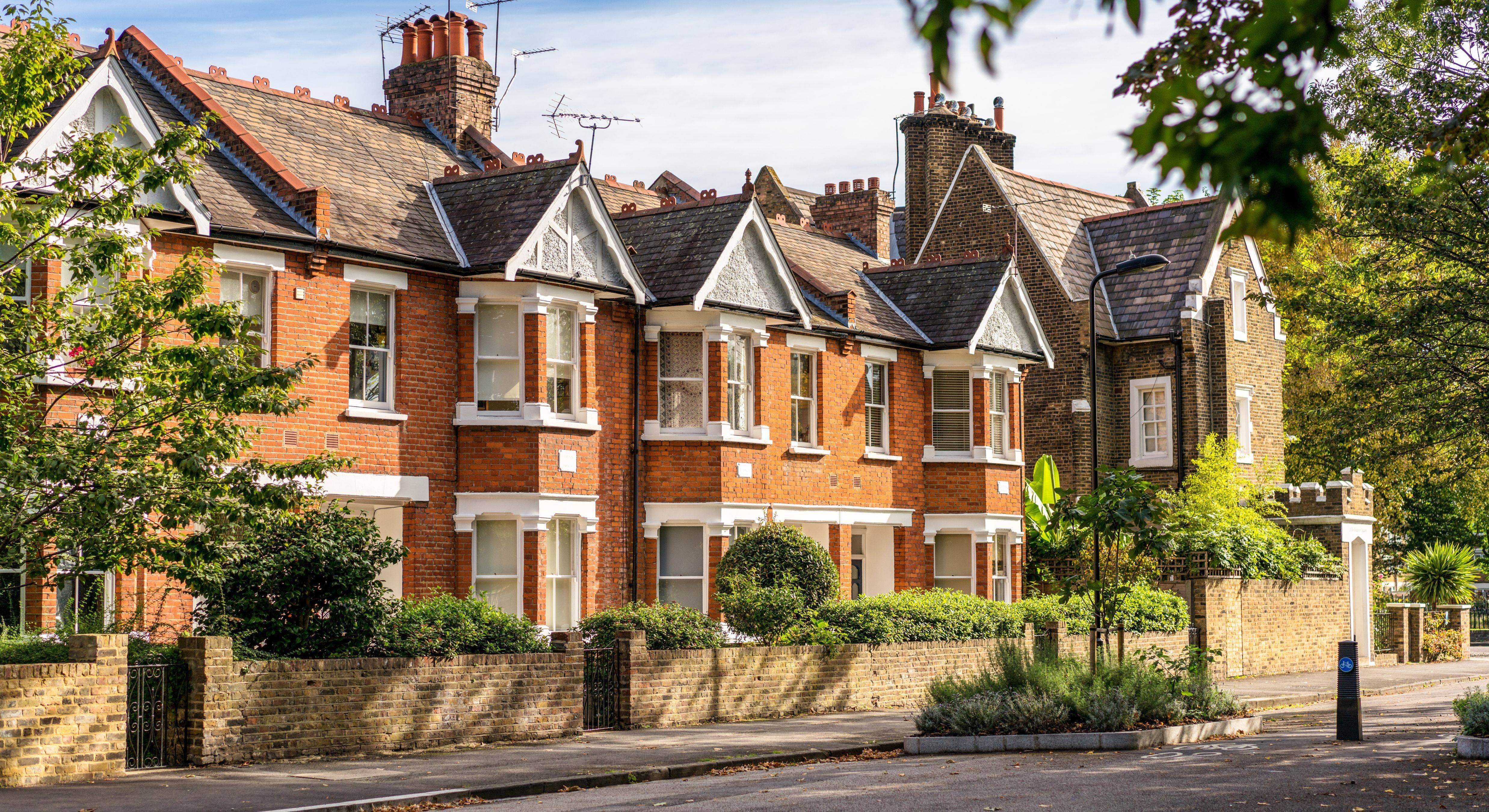 The Hidden Trap of Overpricing Your Home in Gravesend's Property Market