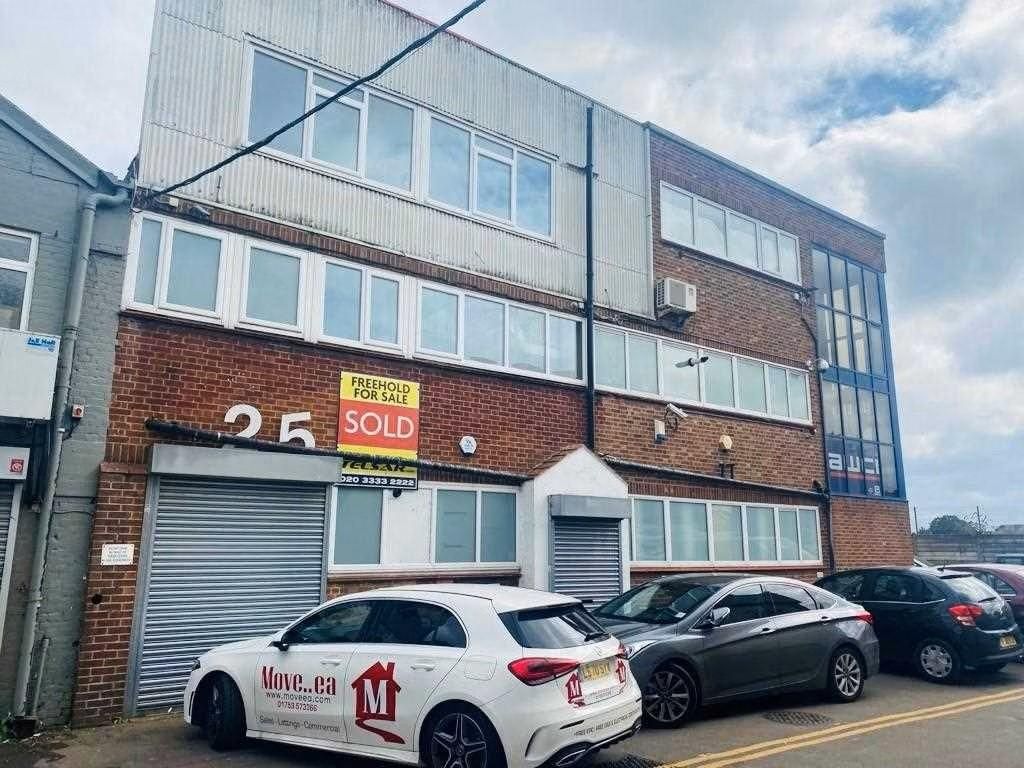 Wexham Business village, Slough, Berks, SL2 5HF