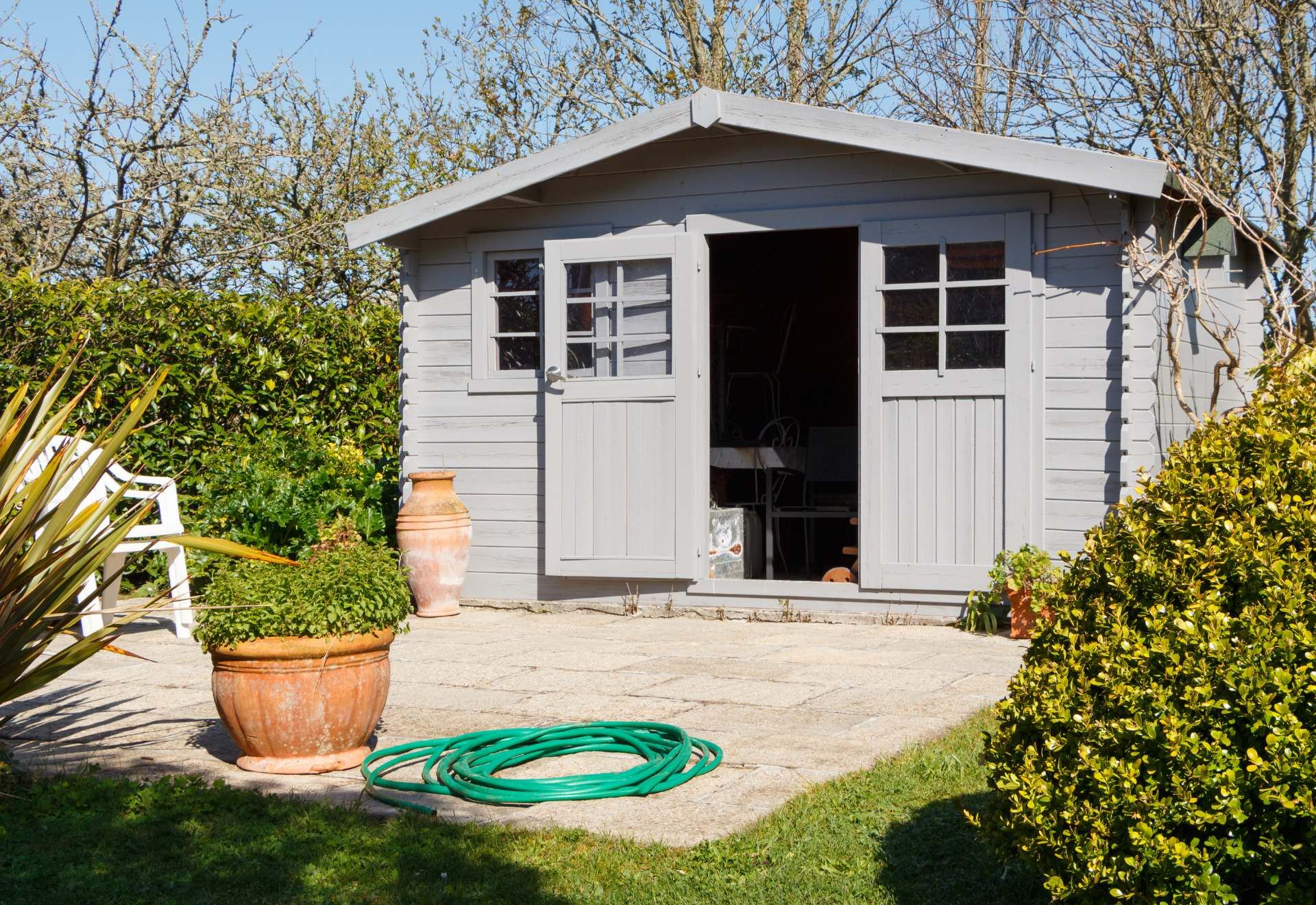  Garages and Sheds