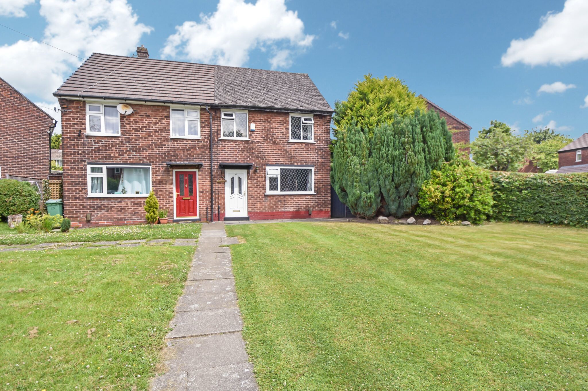 Rufford Drive, Whitefield, M45