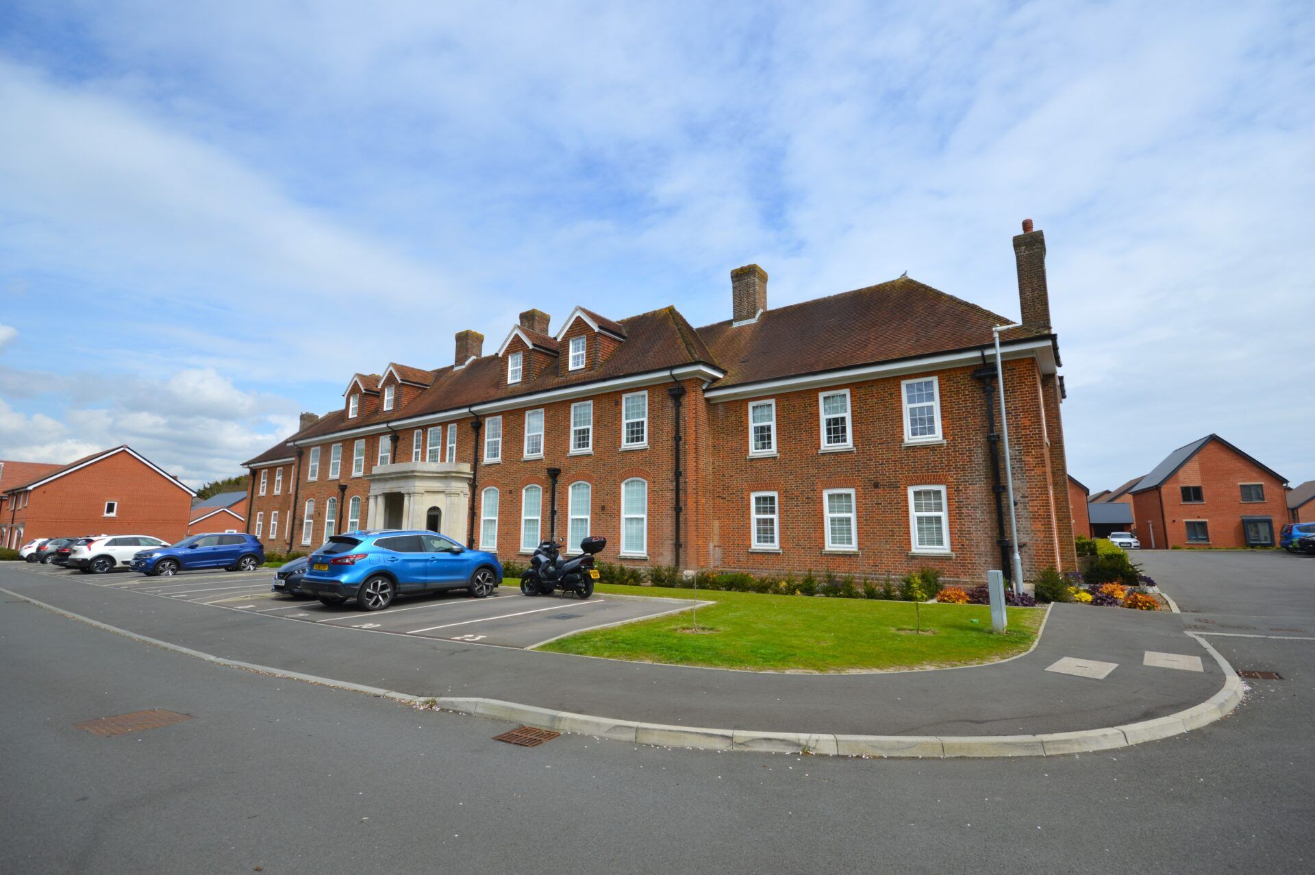 Flat 4, The Old Officers Mess, Folkestone, 1 Major Close, CT20 3UZ