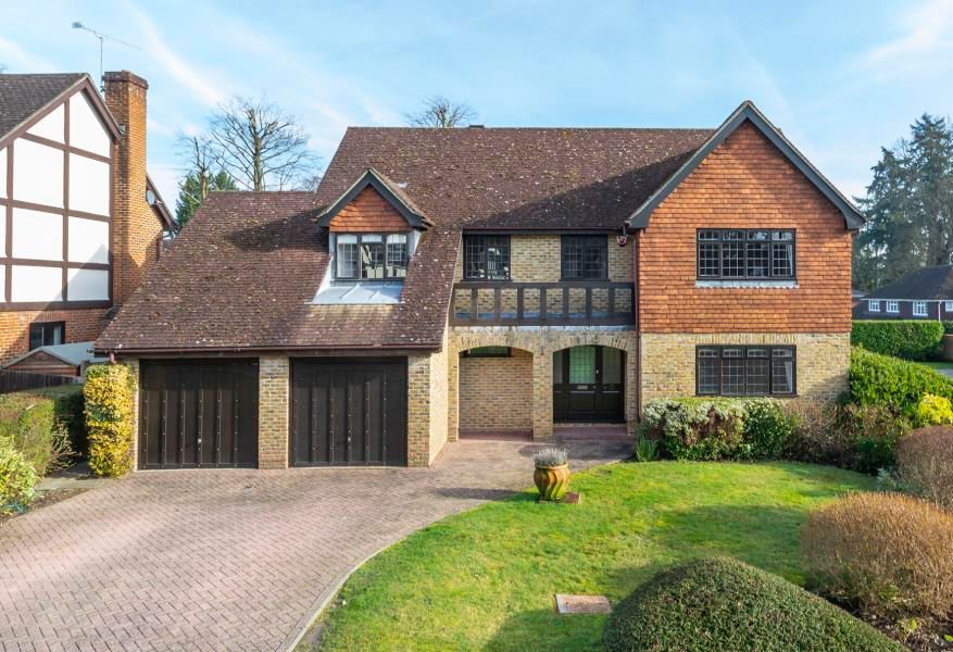 Grant Walk, Sunningdale, Berkshire, SL5 9TT