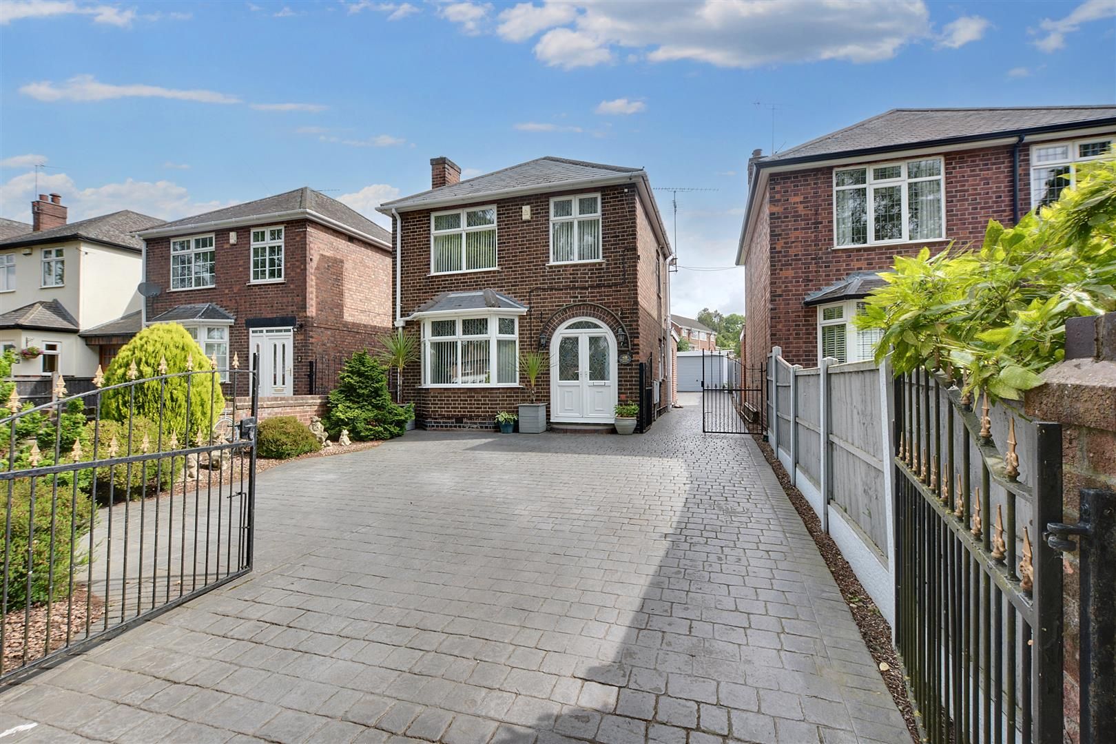 Ilkeston Road, Trowell, Nottingham, NG9 3PX