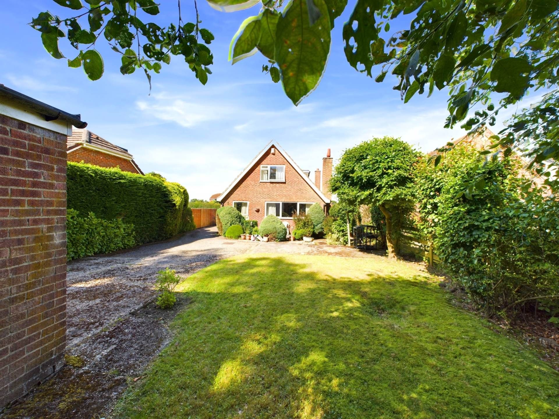 Wycombe Road, Studley Green