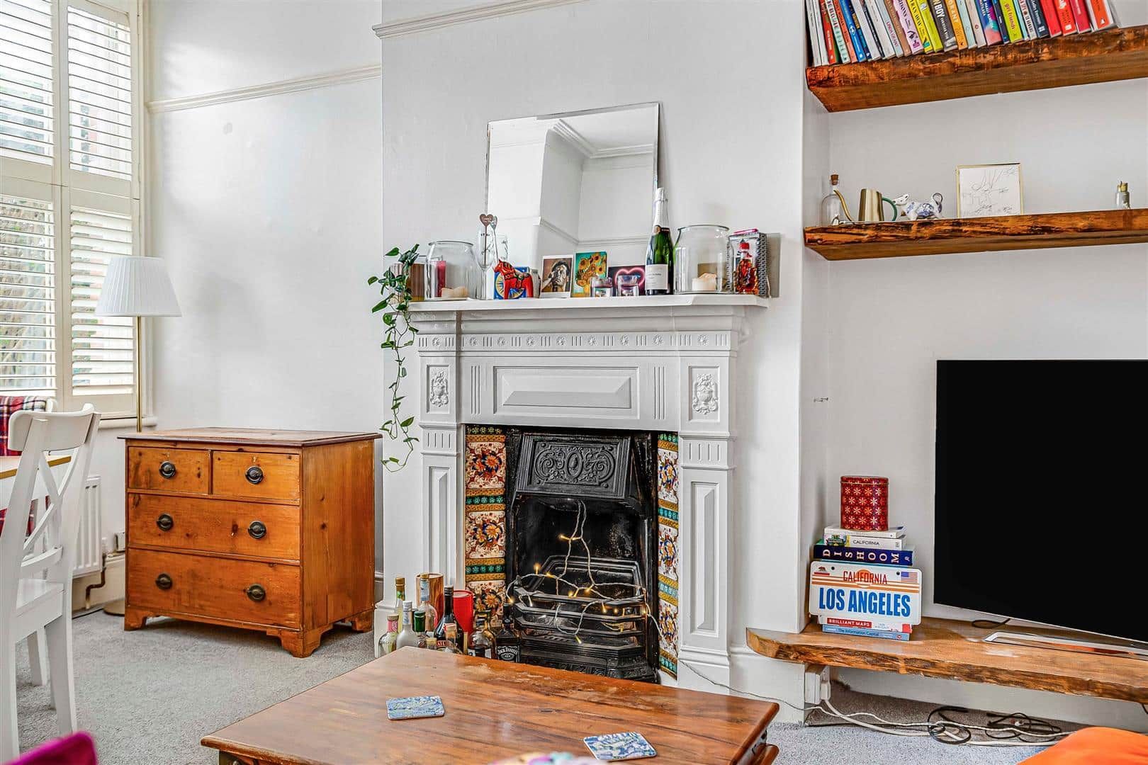 2 bed flat for sale in Avondale Road, Mortlake, London, SW14 James