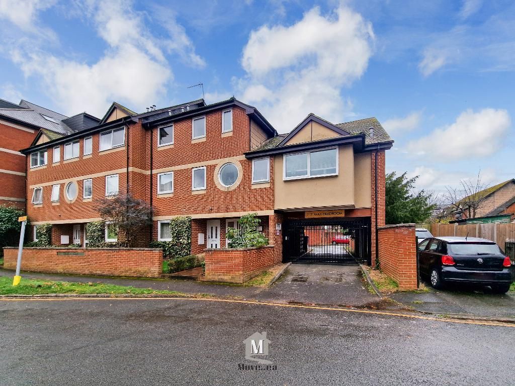 Chatham Court, Grove Close, Slough, SL1 1QJ